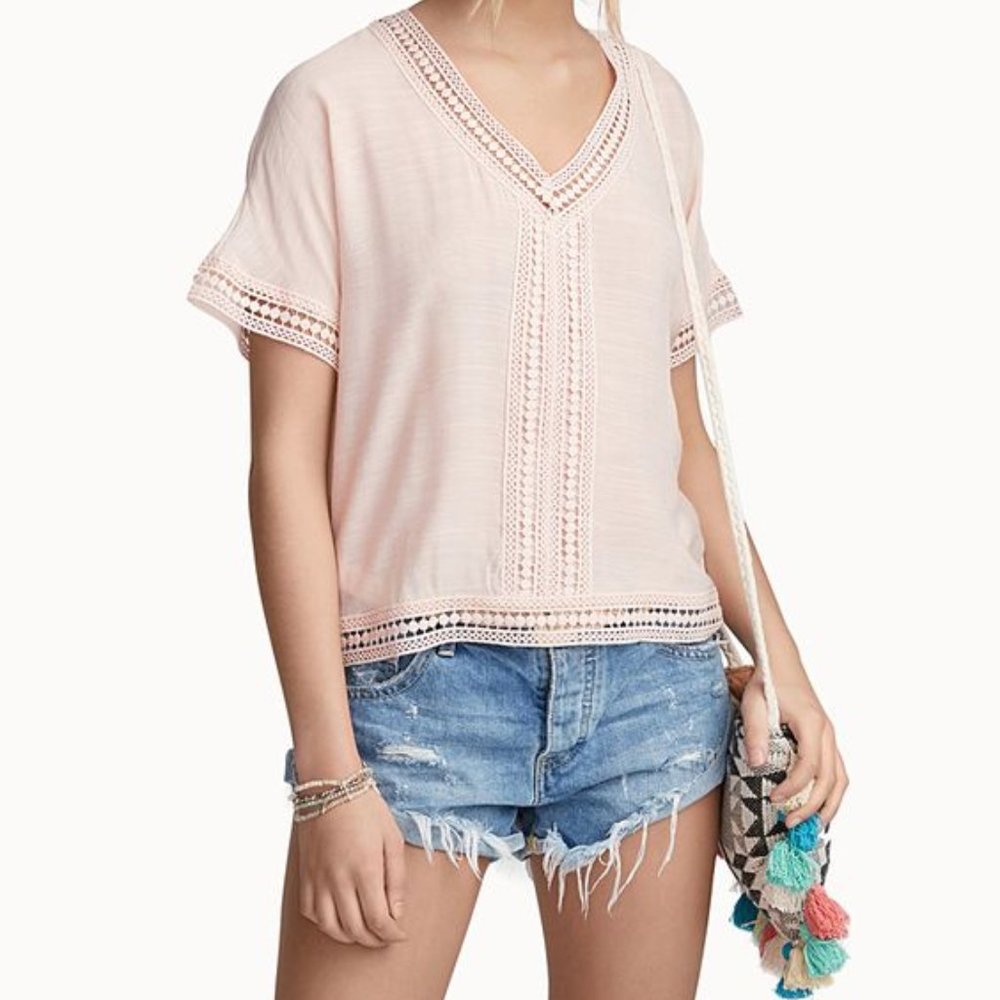 Dex Boho Tie-Back V-Neck T-shirt with Eyelet Trim